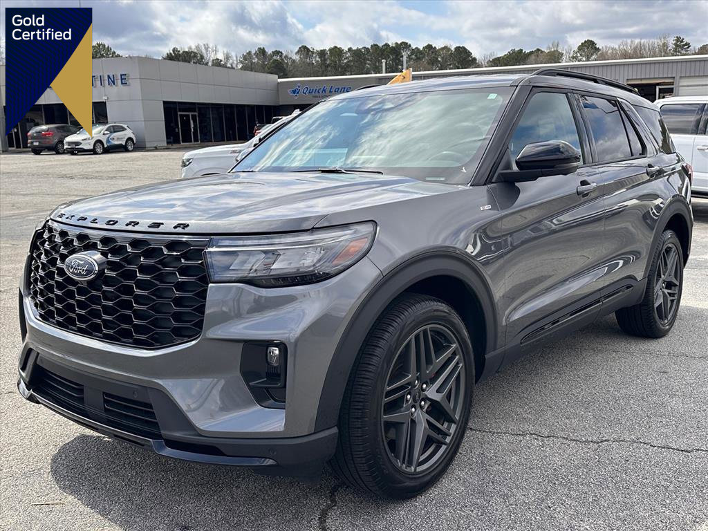 Certified 2025 Ford Explorer ST-Line w/ ST-Line Street Pack