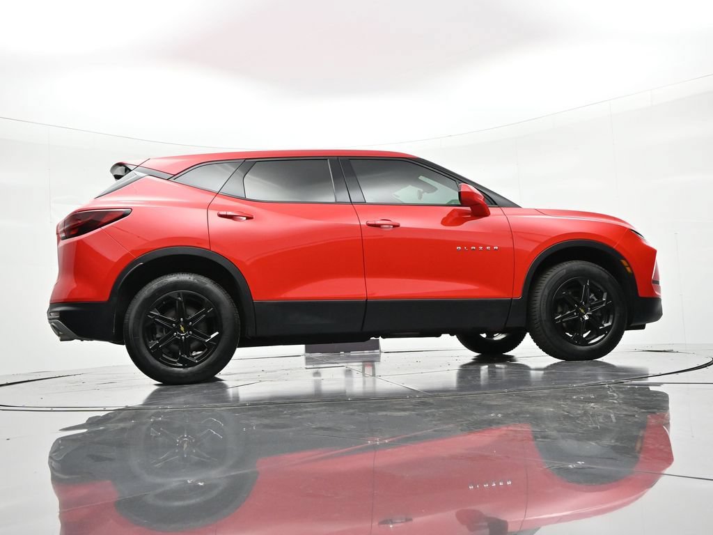 Used 2023 Chevrolet Blazer LT FWD image 29