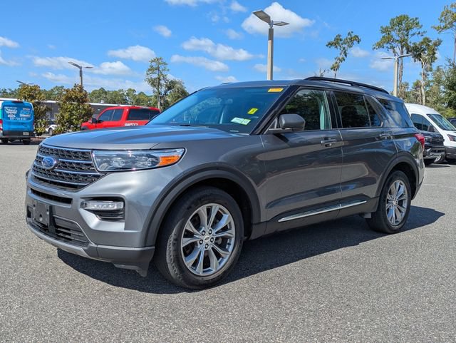 Certified 2023 Ford Explorer XLT w/ Equipment Group 202A AWD/4WD image 7