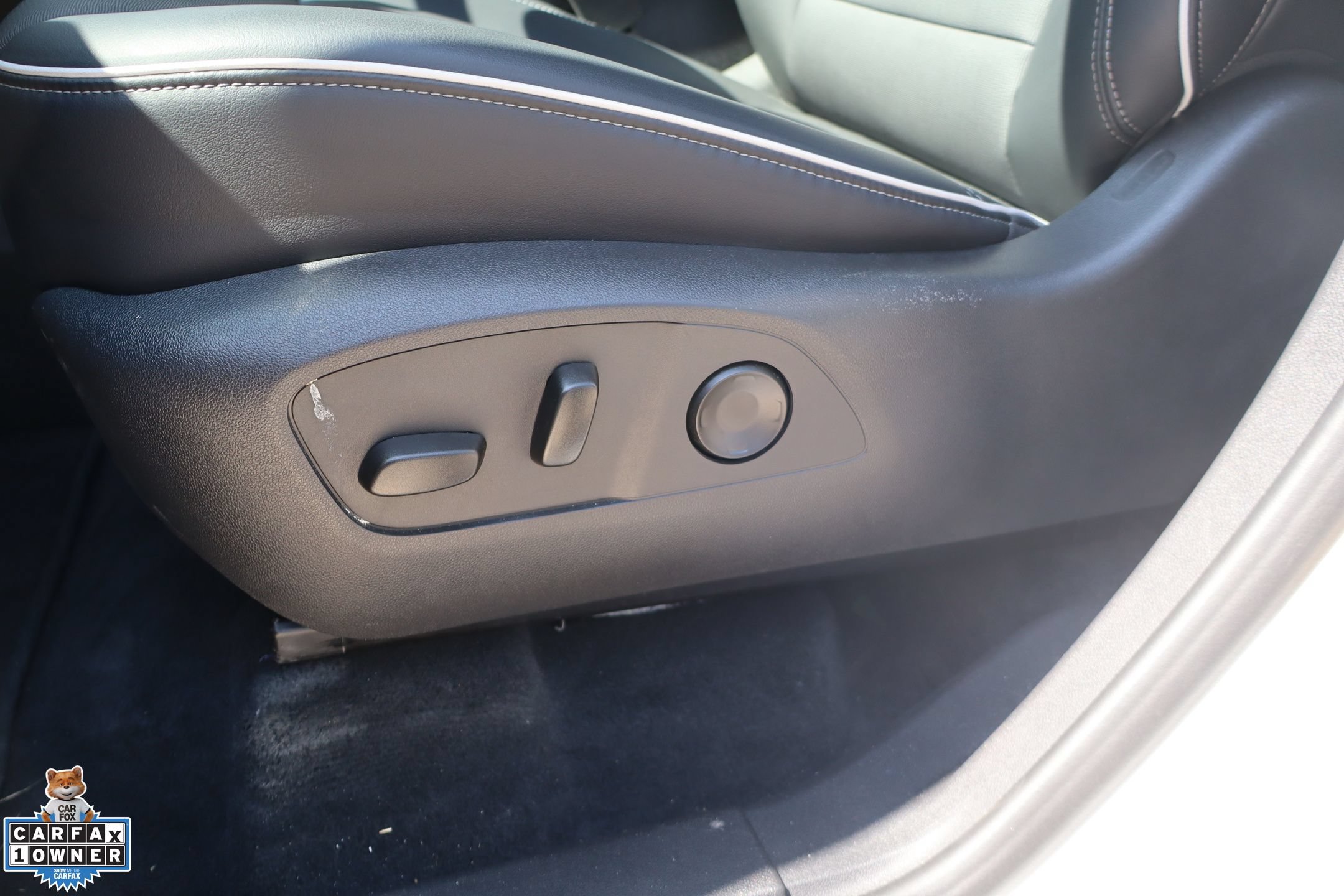 Used 2026 Buick Enclave Preferred FWD image 13