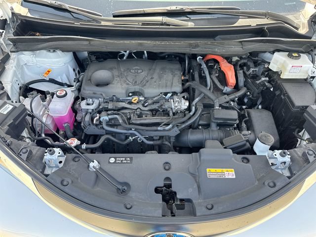 Used 2025 Toyota Sienna XLE AWD/4WD image 27
