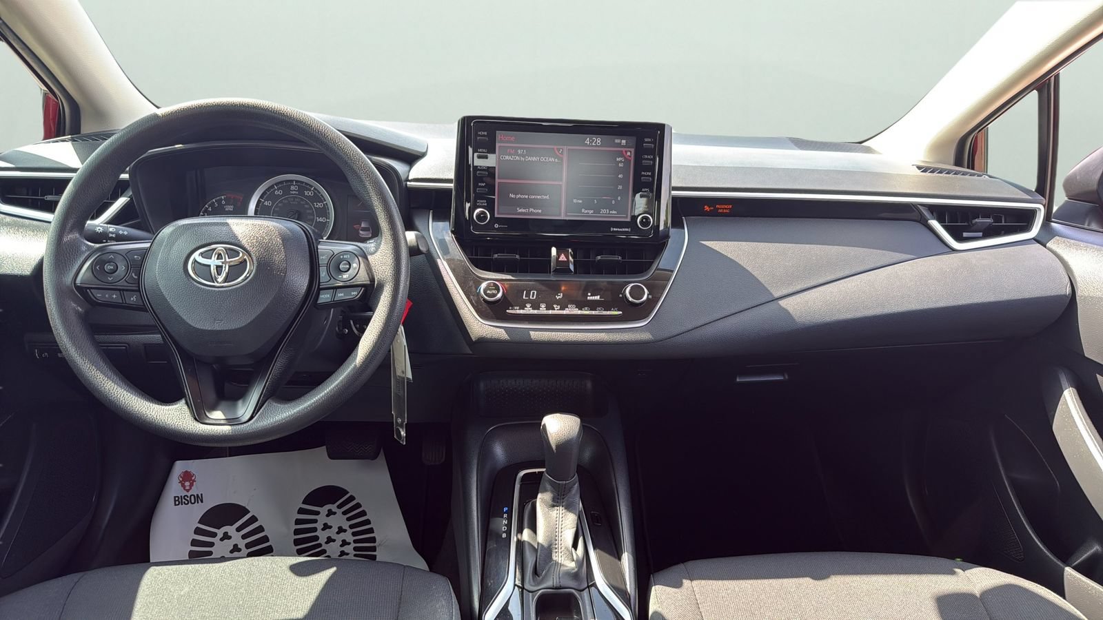 Used 2022 Toyota Corolla LE FWD image 21