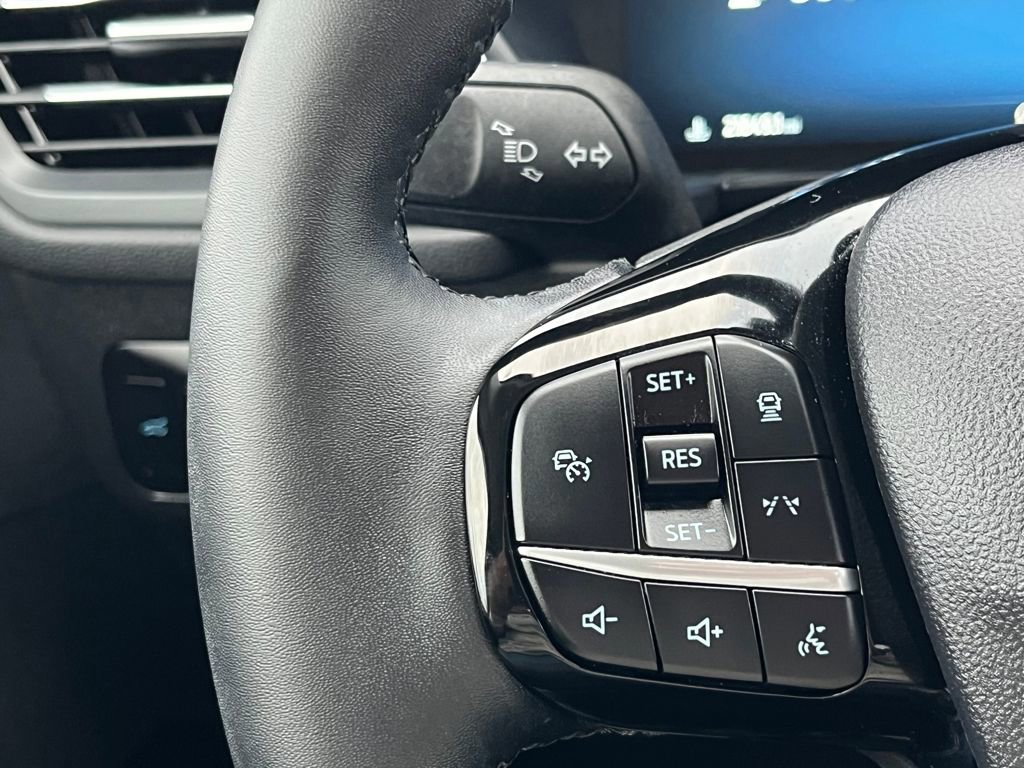 Certified 2023 Ford Escape Platinum image 23