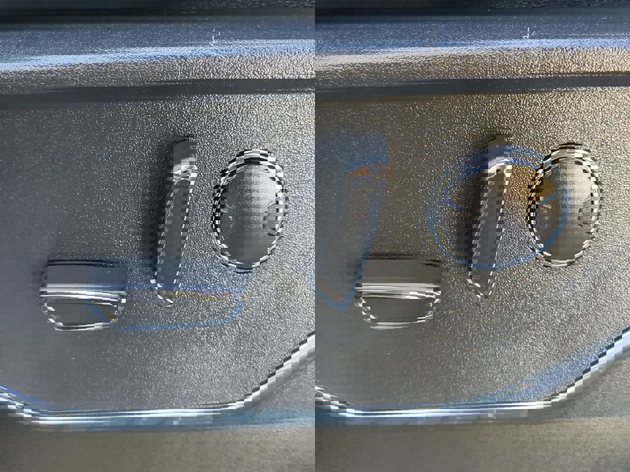 Certified 2023 Ford F150 Lariat w/ Equipment Group 502A High image 30