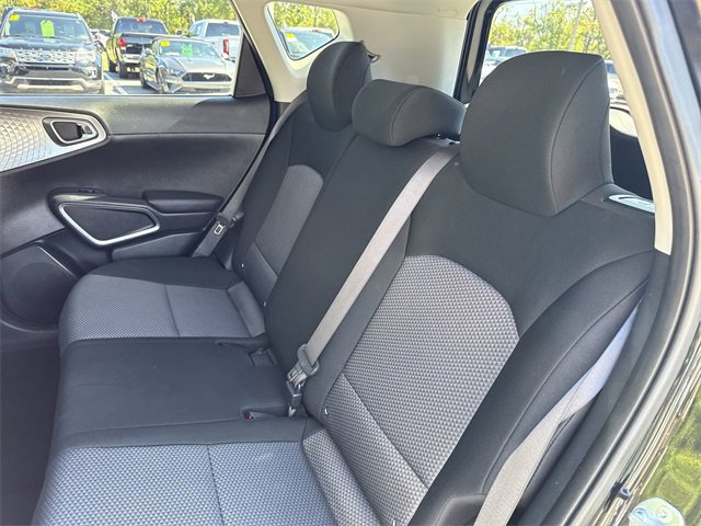 Used 2024 Kia Soul LX w/ Option Group 015 image 19