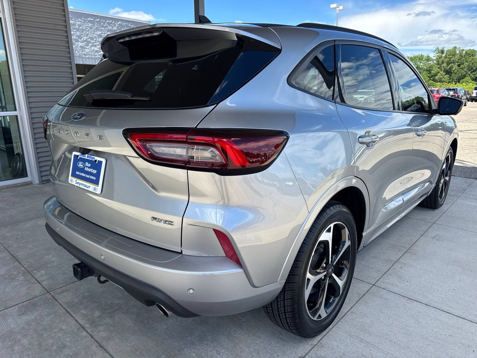 Certified 2024 Ford Escape ST-Line Select w/ Tech Pack #2 AWD/4WD image 8
