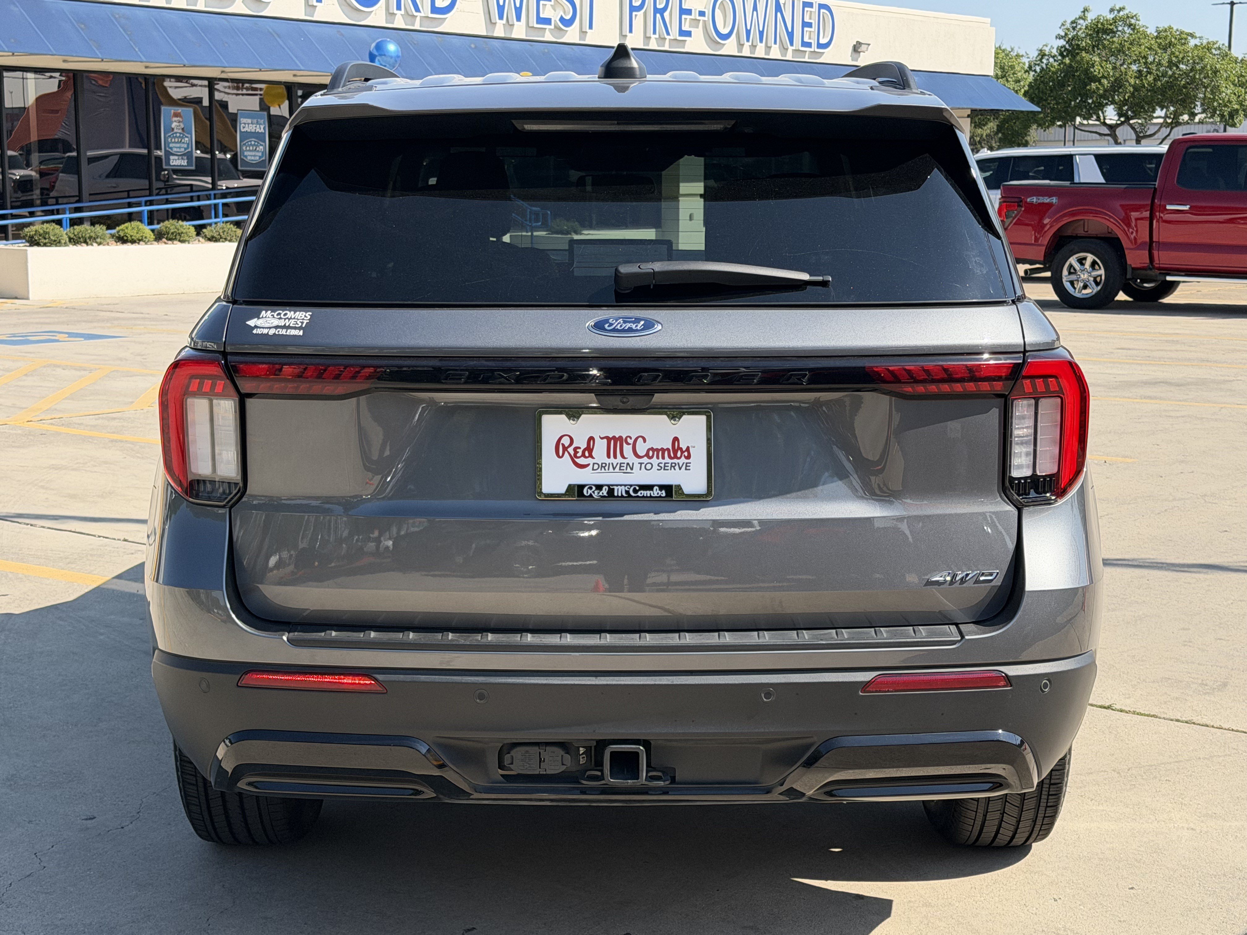 Certified 2025 Ford Explorer ST-Line AWD/4WD image 6