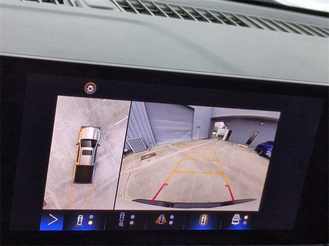 Used 2023 Chevrolet Colorado ZR2 w/ ZR2 Convenience Package III image 20