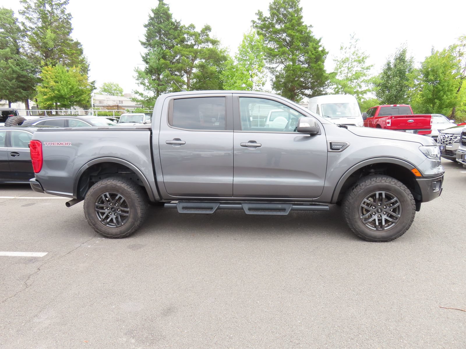 Certified 2022 Ford Ranger Lariat w/ Tremor Off-Road Package AWD/4WD image 4