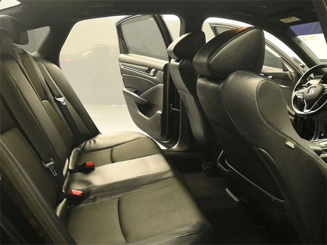 Used 2018 Honda Accord Sport image 17