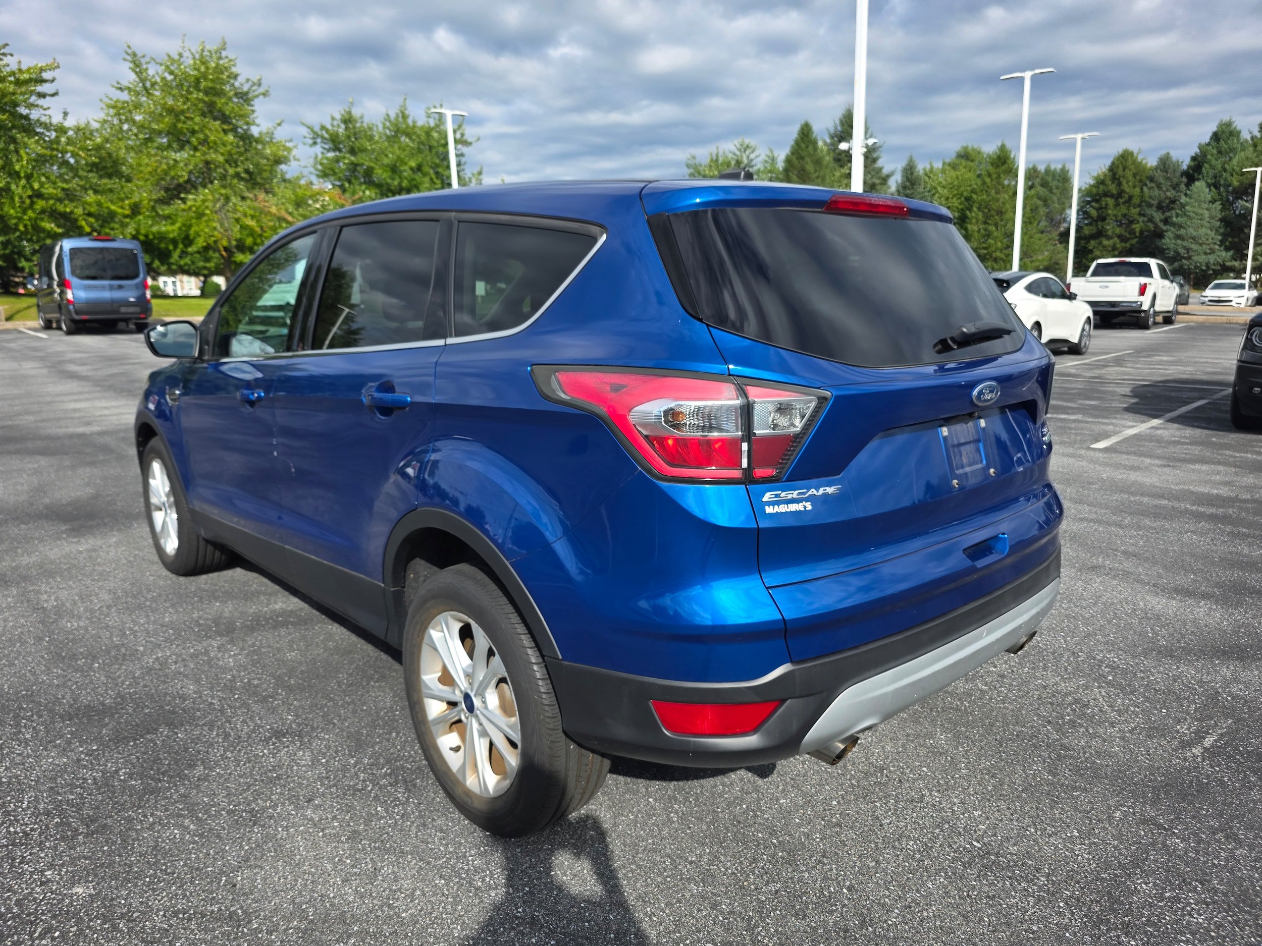 Certified 2017 Ford Escape SE AWD/4WD image 3