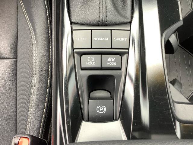 Used 2025 Toyota Camry SE FWD image 24
