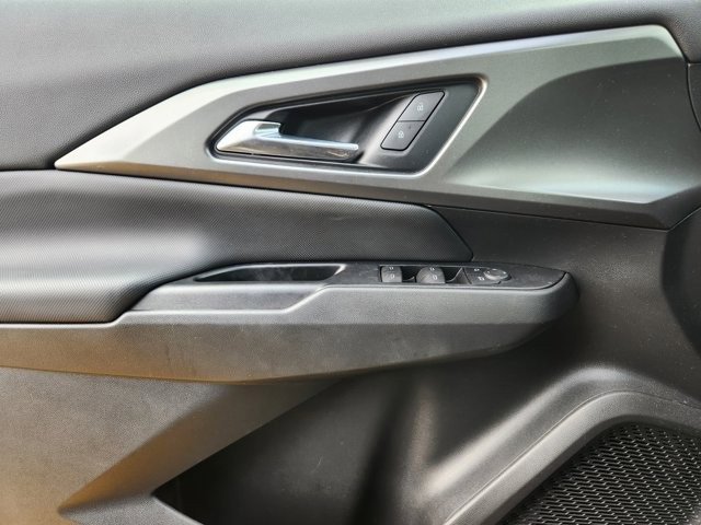 Used 2025 Chevrolet Equinox EV LT image 20