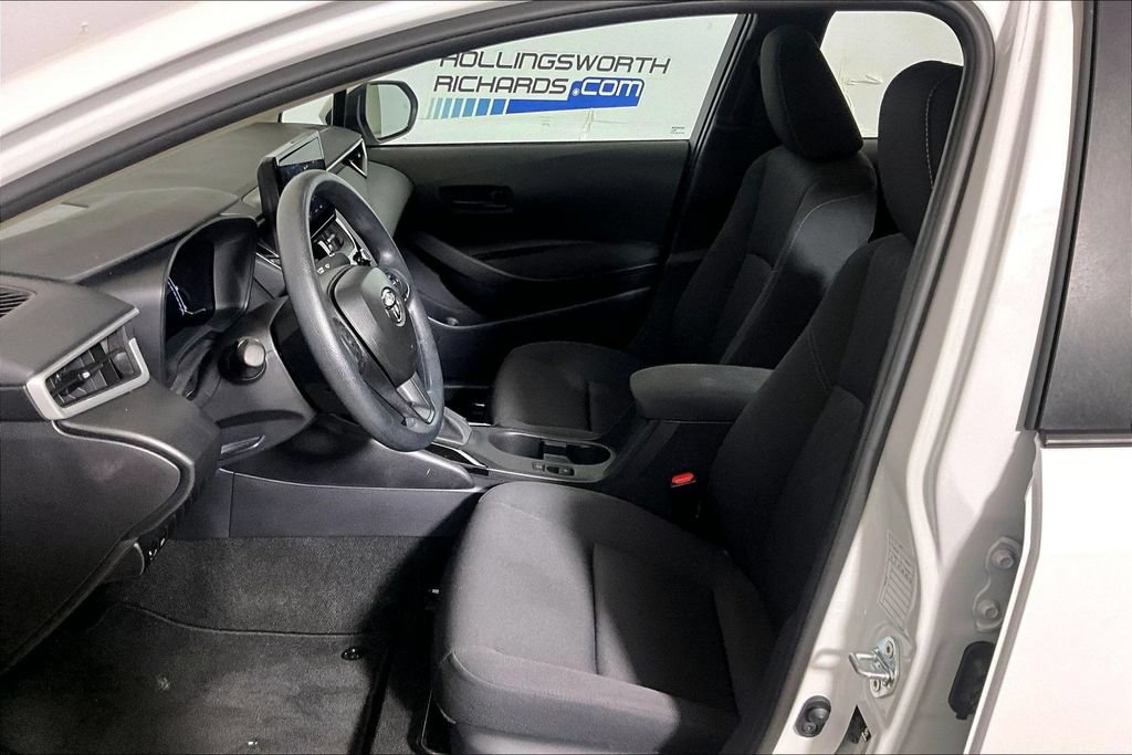 Used 2026 Toyota Corolla LE FWD image 20