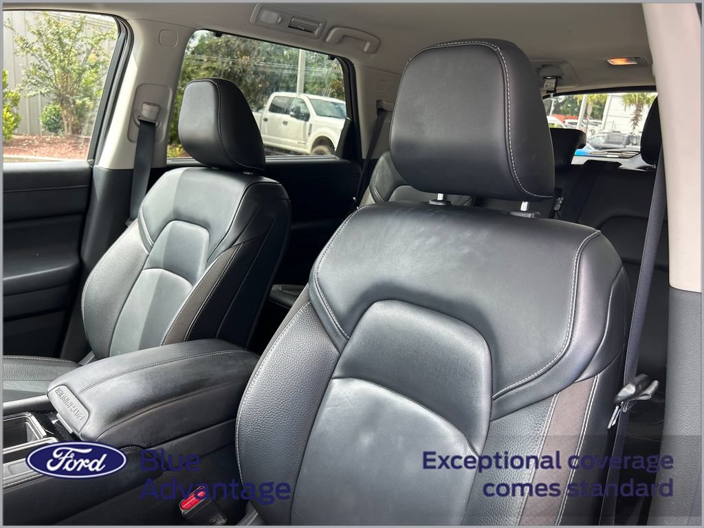Used 2023 Nissan Pathfinder SL FWD image 11