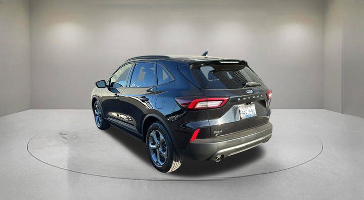 Certified 2025 Ford Escape ST-Line FWD image 4