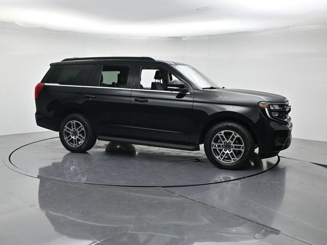 Certified 2025 Ford Expedition Active AWD/4WD video 3