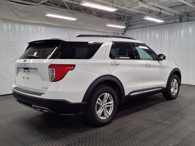 Certified 2023 Ford Explorer XLT w/ Equipment Group 202A AWD/4WD image 6