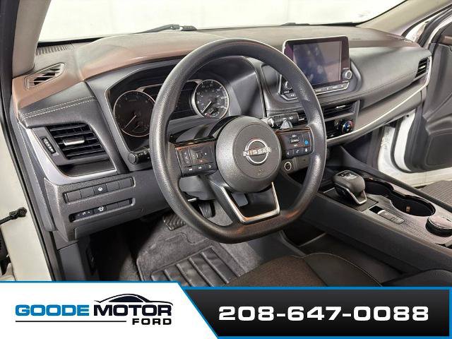 Used 2023 Nissan Rogue SV AWD/4WD image 8