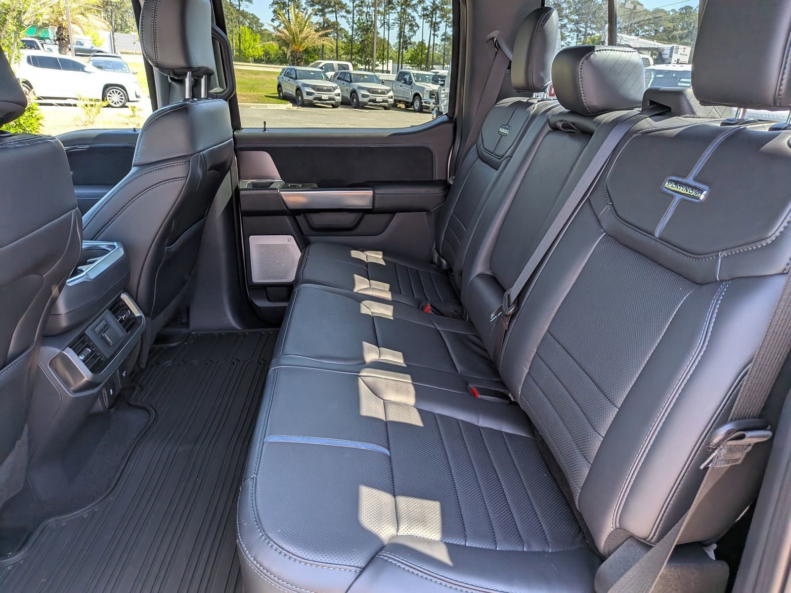 Certified 2025 Ford F150 Platinum w/ Equipment Group 702A High AWD/4WD image 8
