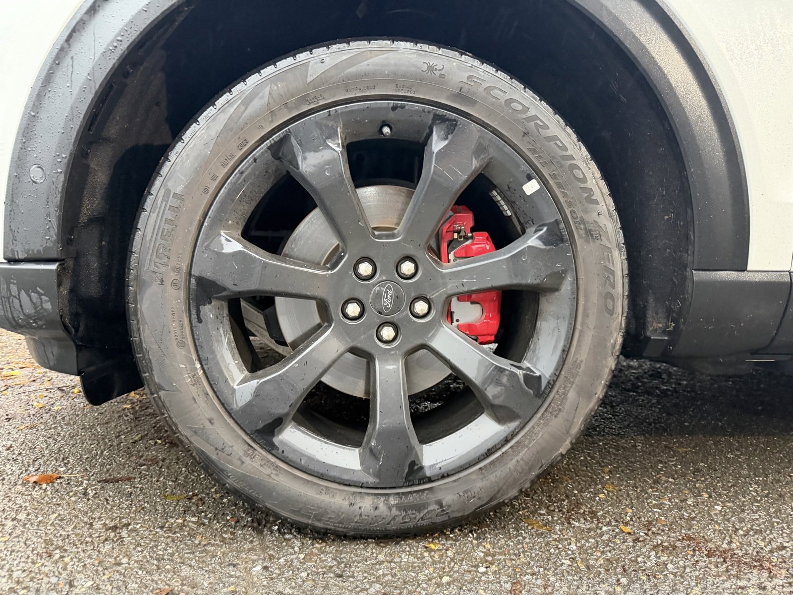 Certified 2024 Ford Explorer ST w/ Equipment Group 401A image 9