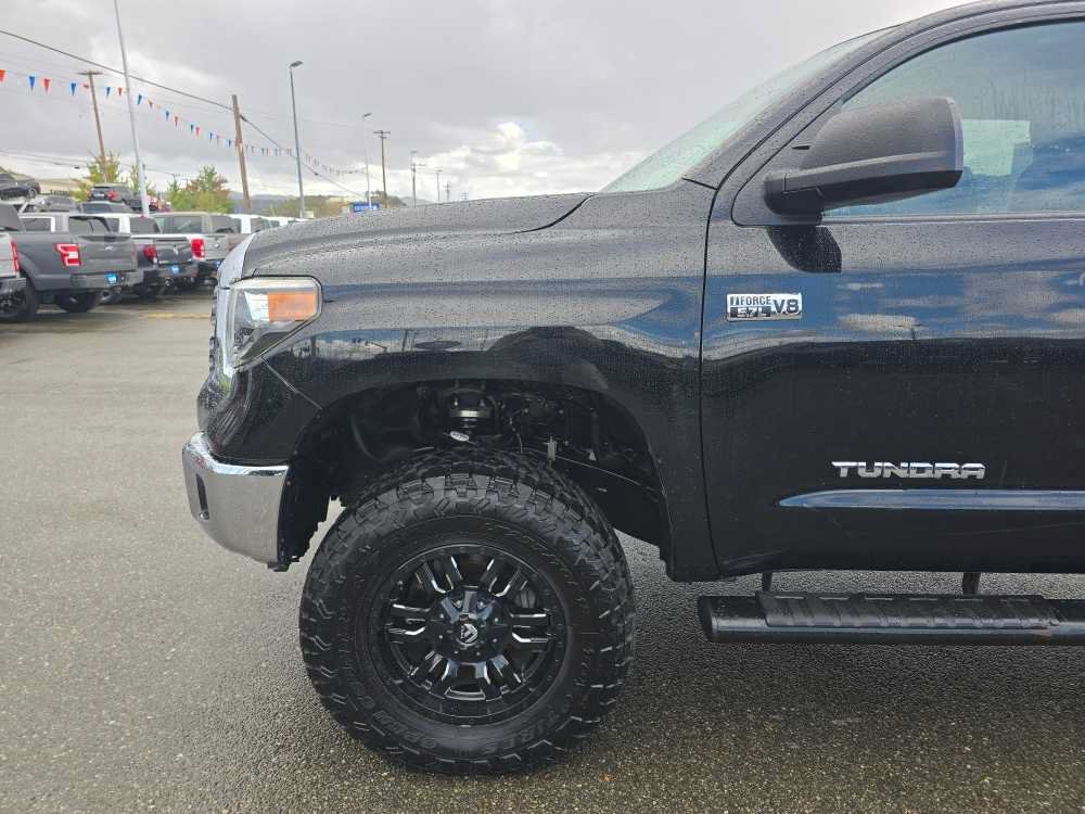 Used 2020 Toyota Tundra SR5 AWD/4WD image 19