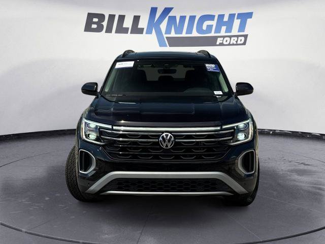Used 2025 Volkswagen Atlas Peak Edition SE AWD/4WD image 8