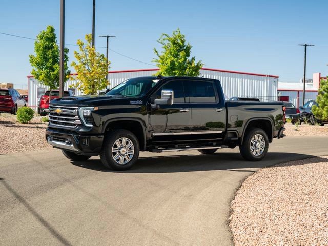 Used 2025 Chevrolet Silverado 2500 High Country w/ Technology Package AWD/4WD image 12
