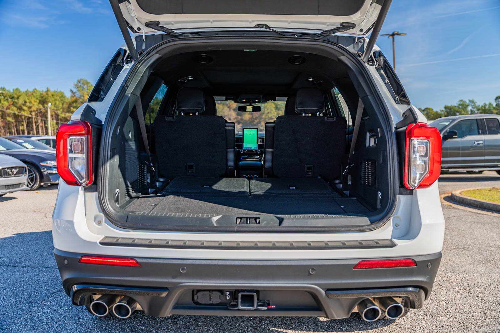 Certified 2024 Ford Explorer ST w/ Equipment Group 401A image 16