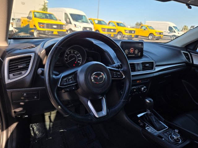 Used 2018 MAZDA MAZDA3 Touring FWD image 6