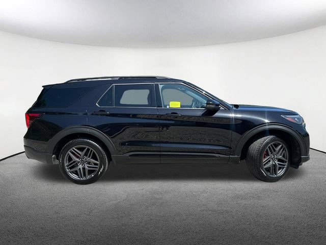 Certified 2025 Ford Explorer ST-Line w/ ST-Line Street Pack AWD/4WD image 16