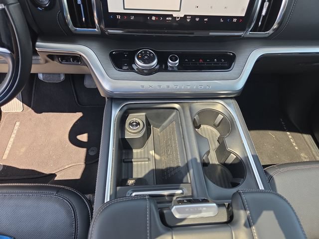 Certified 2025 Ford Expedition Max Platinum AWD/4WD image 11