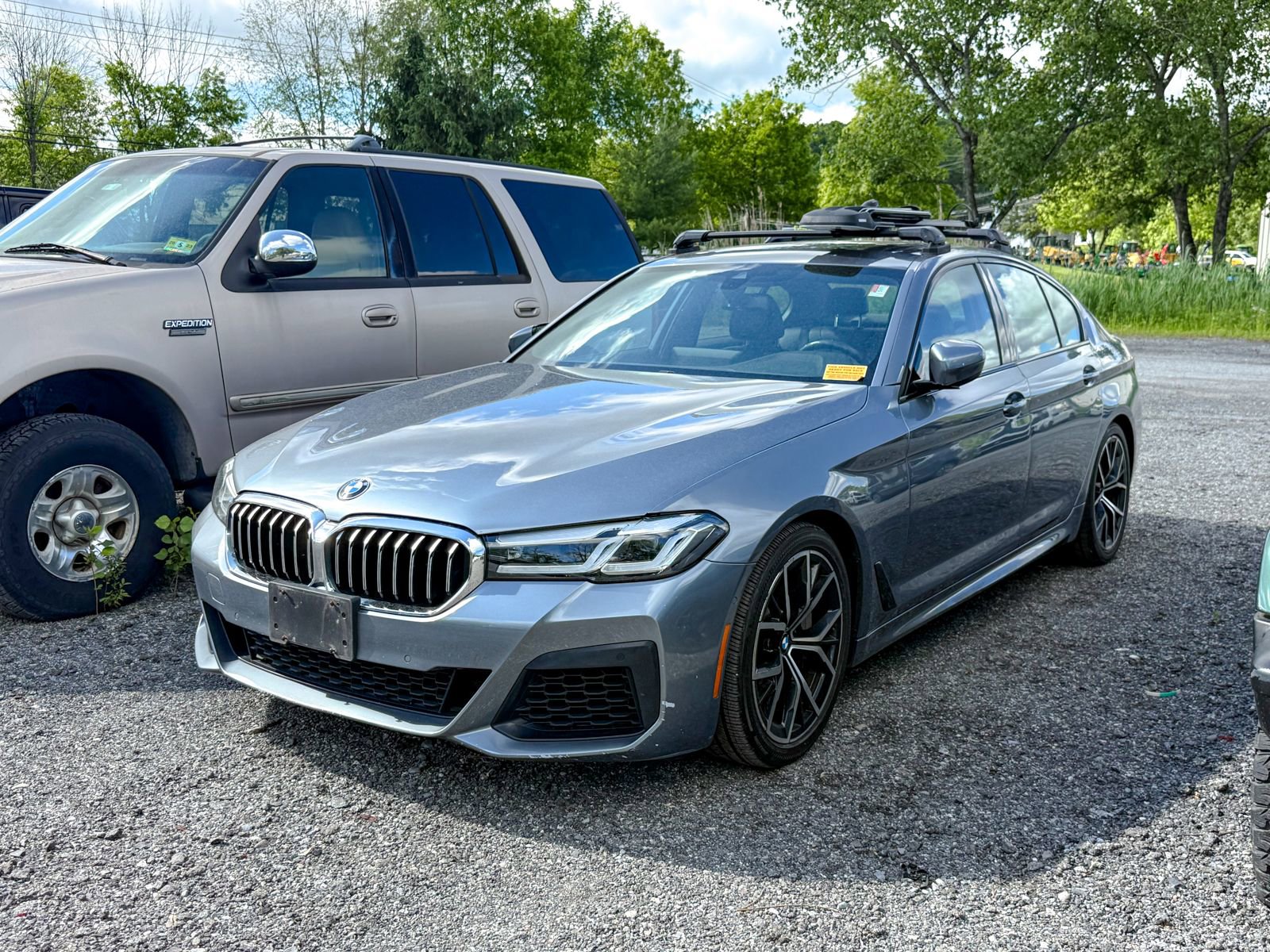 Used 2021 BMW 530i xDrive w/ M Sport Package AWD/4WD image 3