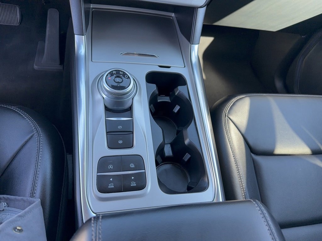 Certified 2023 Ford Explorer XLT w/ Equipment Group 202A image 24