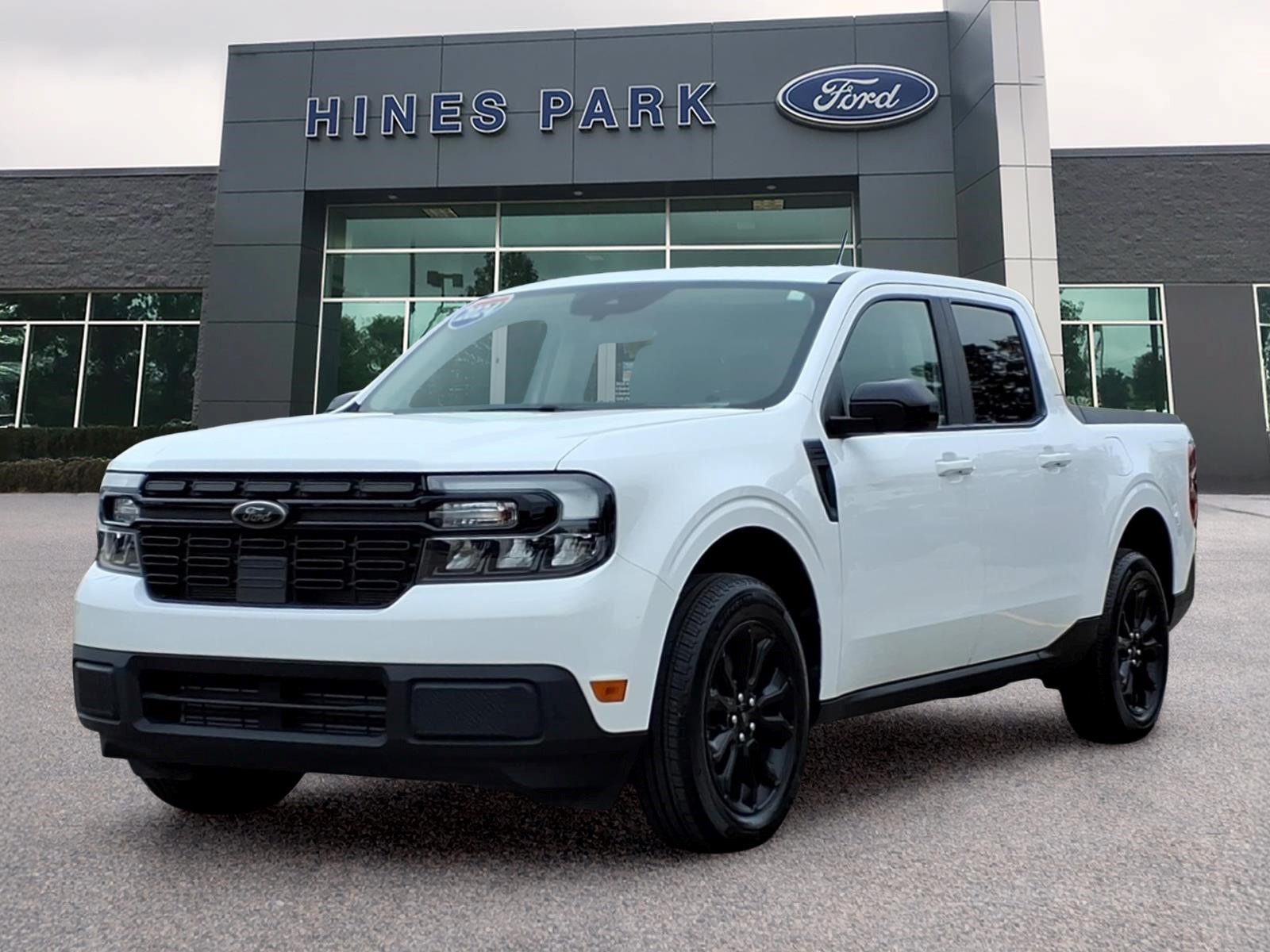 Certified 2024 Ford Maverick Lariat w/ Black Appearance Package AWD/4WD image 3