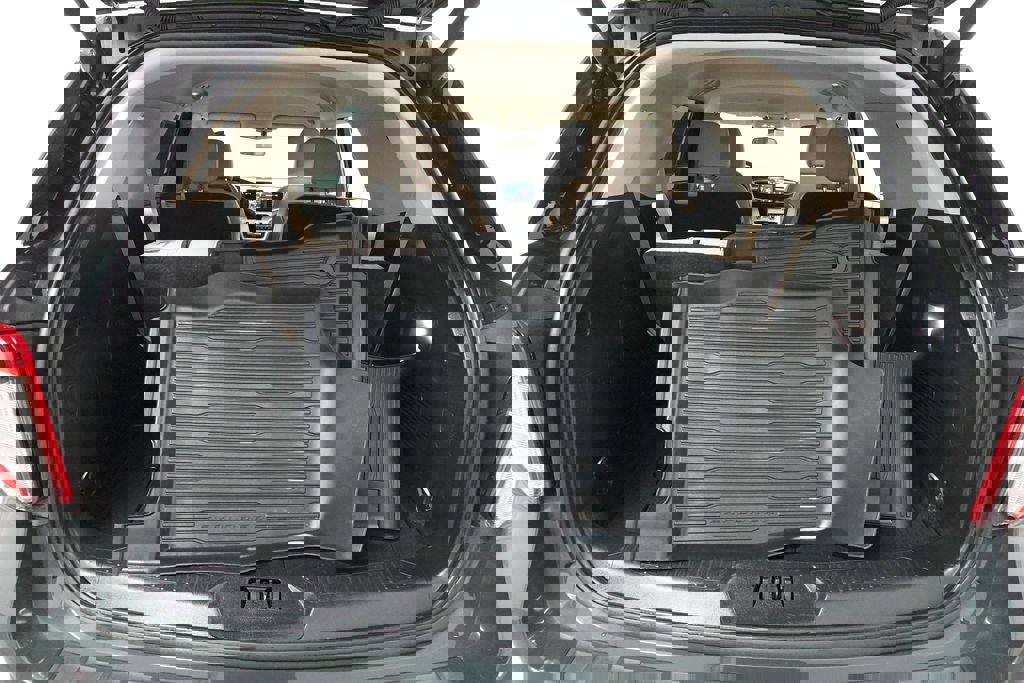 Certified 2023 Ford Explorer XLT w/ Equipment Group 202A image 28