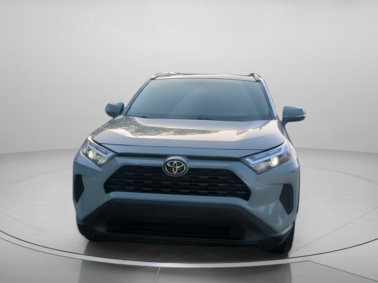 Used 2022 Toyota RAV4 XLE w/ Convenience Package FWD image 8