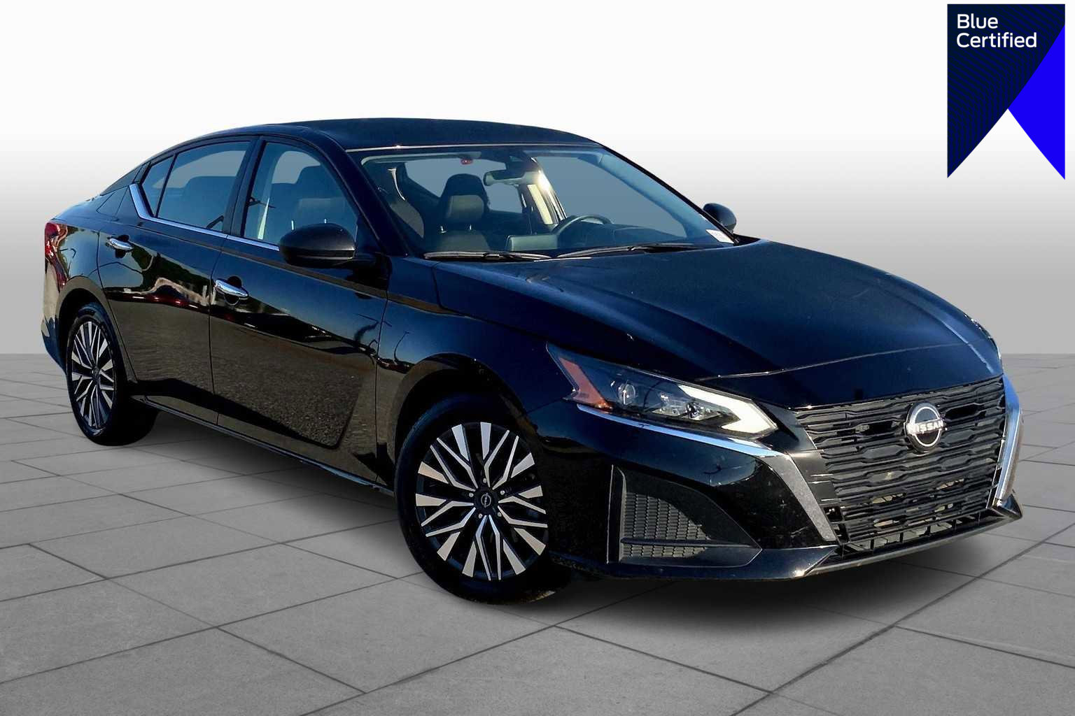 Used 2024 Nissan Altima 2.5 SV