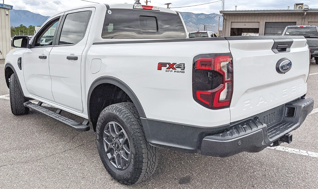 Certified 2025 Ford Ranger XLT w/ FX4 Off-Road Package AWD/4WD image 4