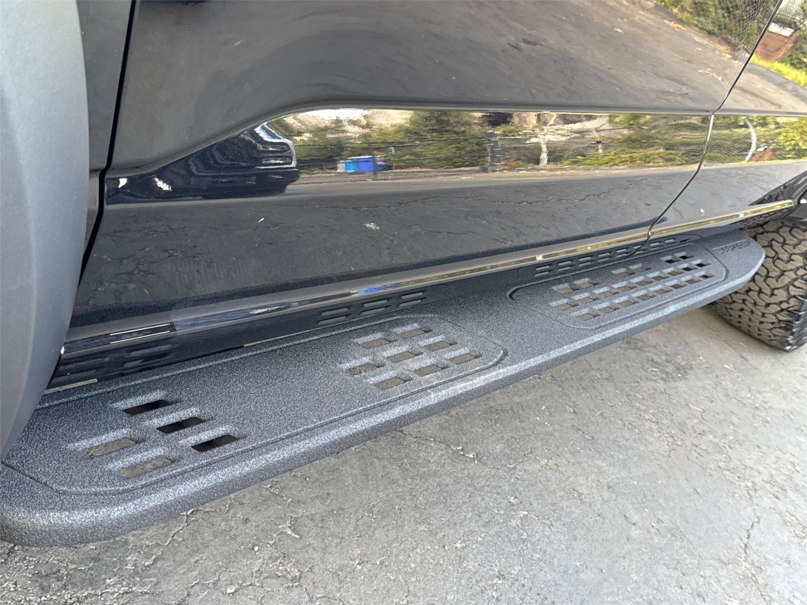 Certified 2022 Ford F150 Raptor w/ Equipment Group 801A High image 11