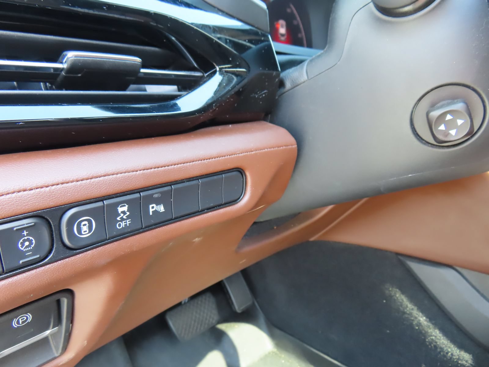 Used 2022 Acura MDX SH-AWD w/ Technology Package image 15