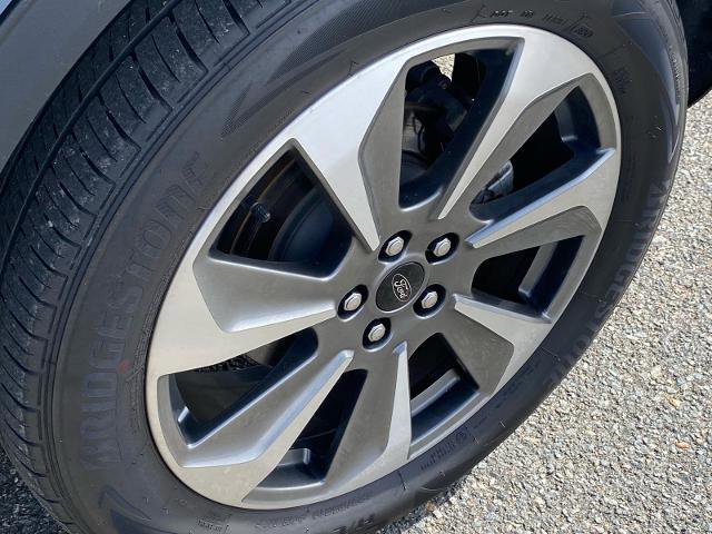 Certified 2025 Ford Escape Platinum w/ Premium Technology Package image 23