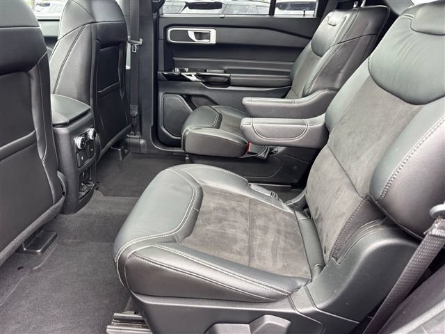 Certified 2022 Ford Explorer ST w/ ST Street Pack AWD/4WD image 19