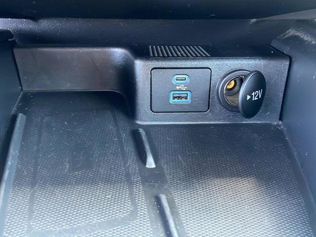 Certified 2022 Ford Escape Titanium w/ Titanium Elite Package AWD/4WD image 21