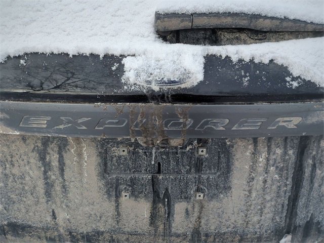 Certified 2021 Ford Explorer XLT w/ Equipment Group 202A image 10