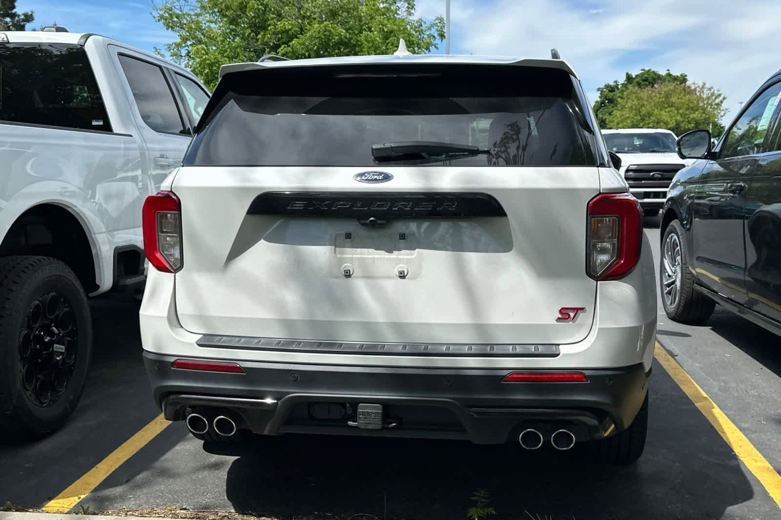 Certified 2020 Ford Explorer ST w/ ST Street Pack AWD/4WD image 5
