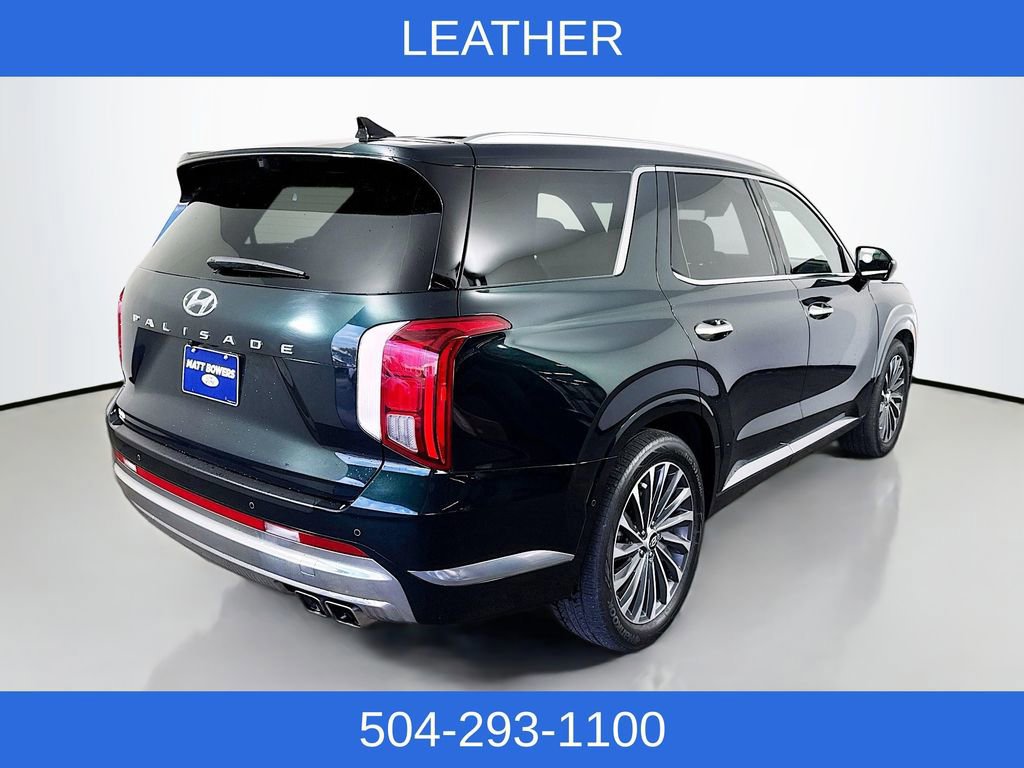 Used 2023 Hyundai Palisade Calligraphy image 3