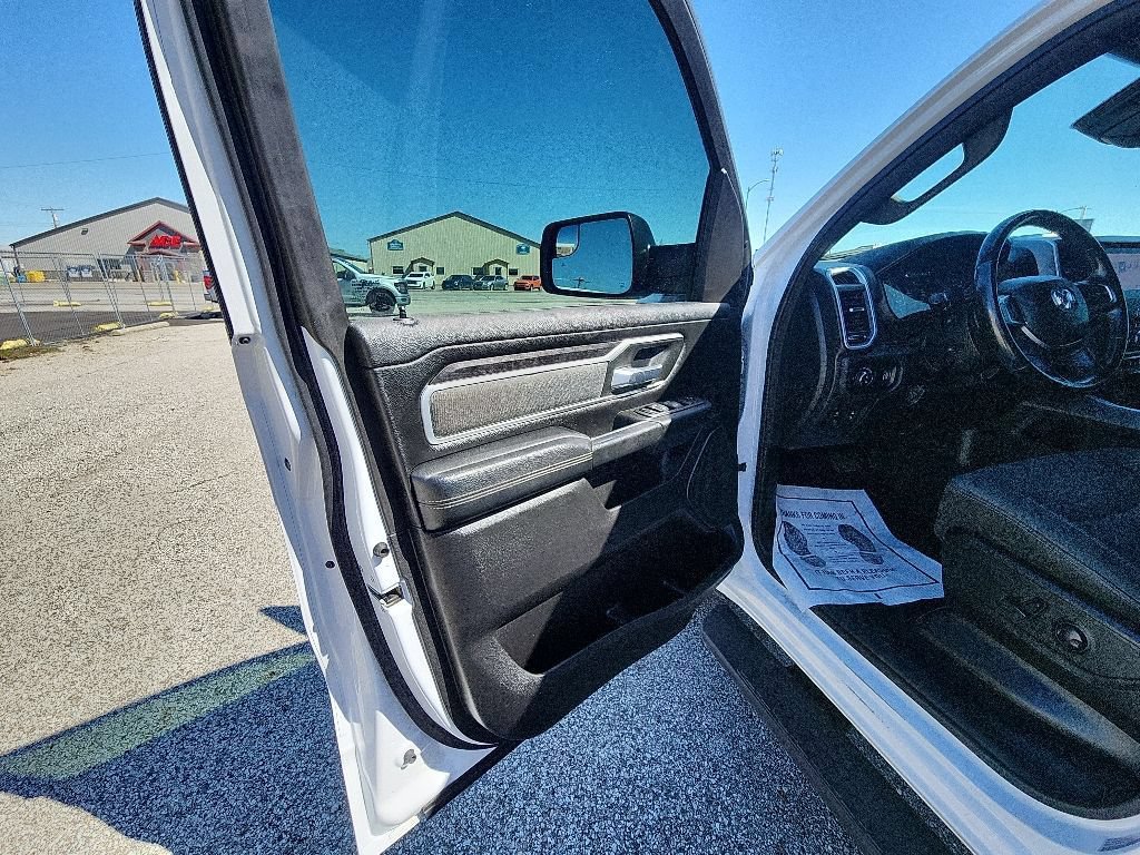 Used 2022 RAM 1500 Big Horn w/ Night Edition AWD/4WD image 26