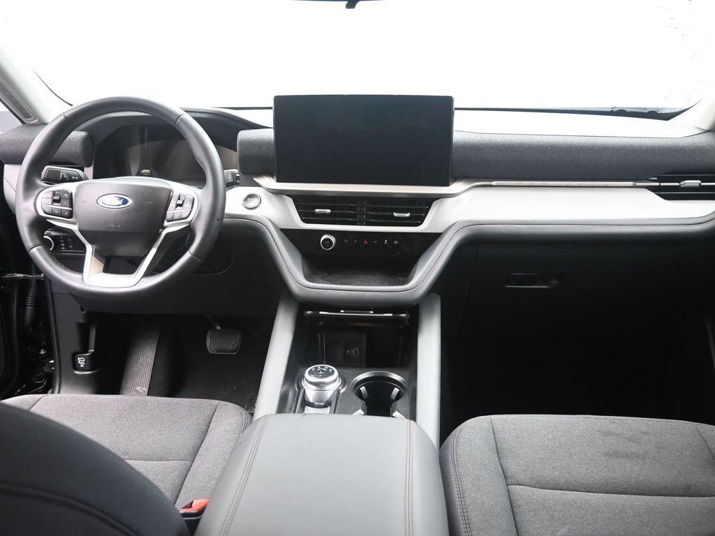 Certified 2025 Ford Explorer Active RWD image 16
