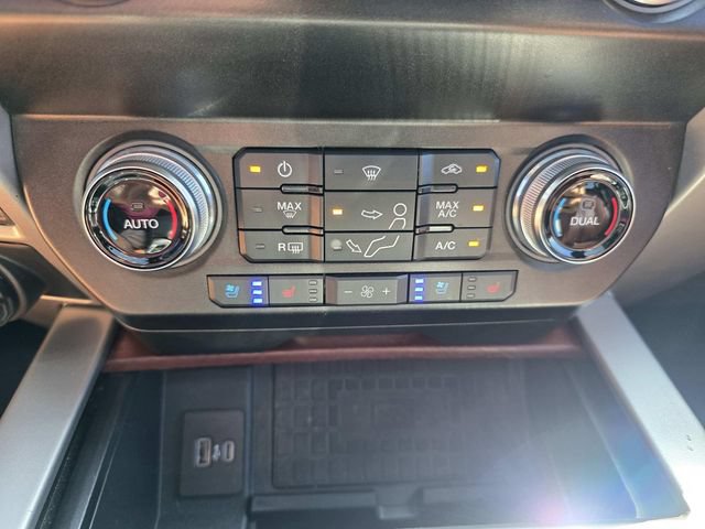 Certified 2021 Ford F250 King Ranch w/ King Ranch Ultimate Package AWD/4WD image 17